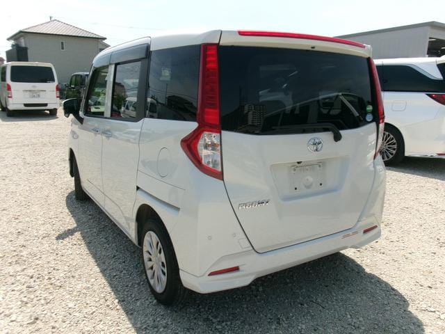 Toyota Roomy 2019